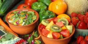 Colorful, beautiful and essential to your health, fruits and veggies deserve a prominent place in your kitchen. Ensure they are mold/toxin-free with this DIY wash.